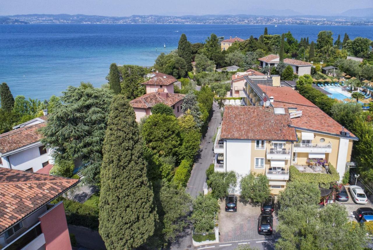 Hotel Serenella سيرمِيوني المظهر الخارجي الصورة